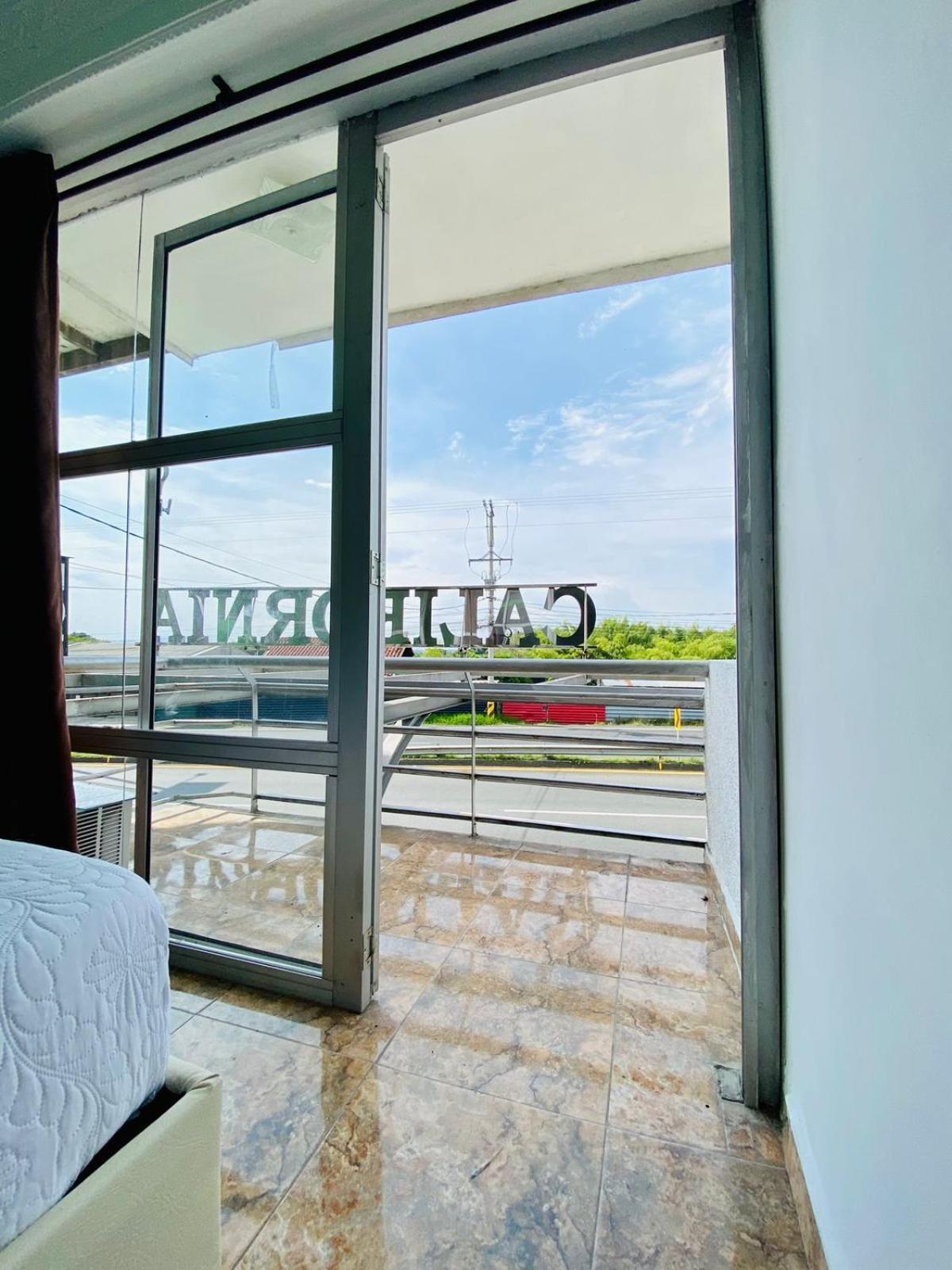 Hotel West California Puerto Espejo Zewnętrze zdjęcie